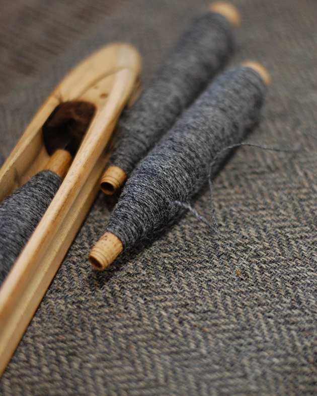 Weaving herringbone bobbins